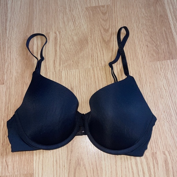 Victoria's Secret Other - Victoria’s Secret t-shirt Lightly Lined Demi Black Bra Size 32c